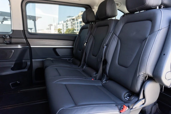  Black Mercedes V300 Avantgarde Extra Long Photo 9