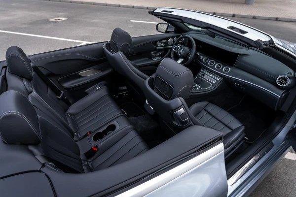  Grey Mercedes E200 Cabrio Photo 7