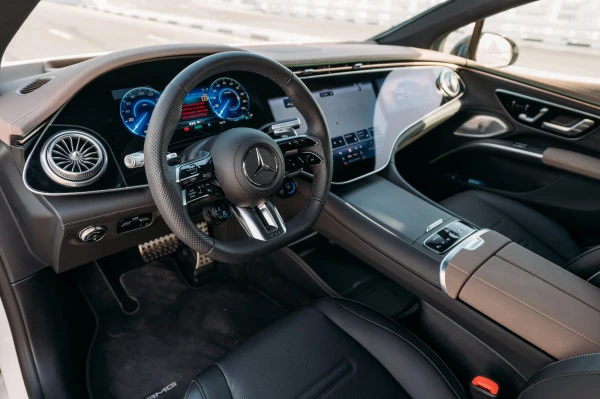  White Mercedes EQS 53 AMG Photo 2